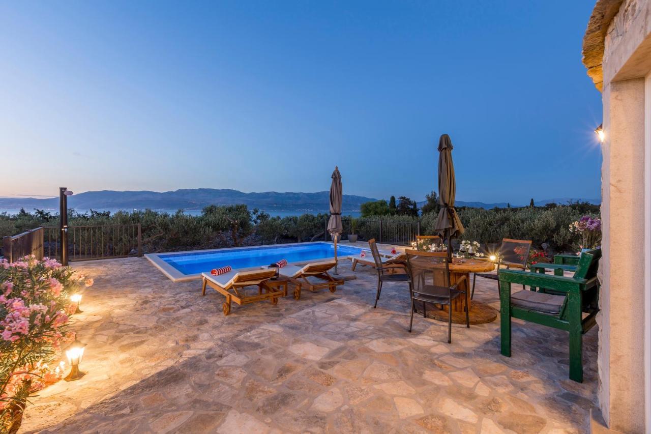 Island Getaway - Heritage House Mirce Εξωτερικό φωτογραφία