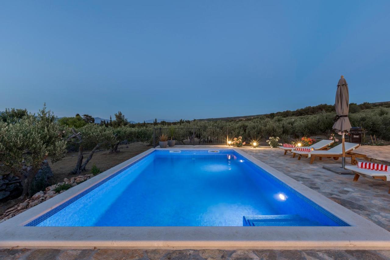 Island Getaway - Heritage House Mirce Εξωτερικό φωτογραφία