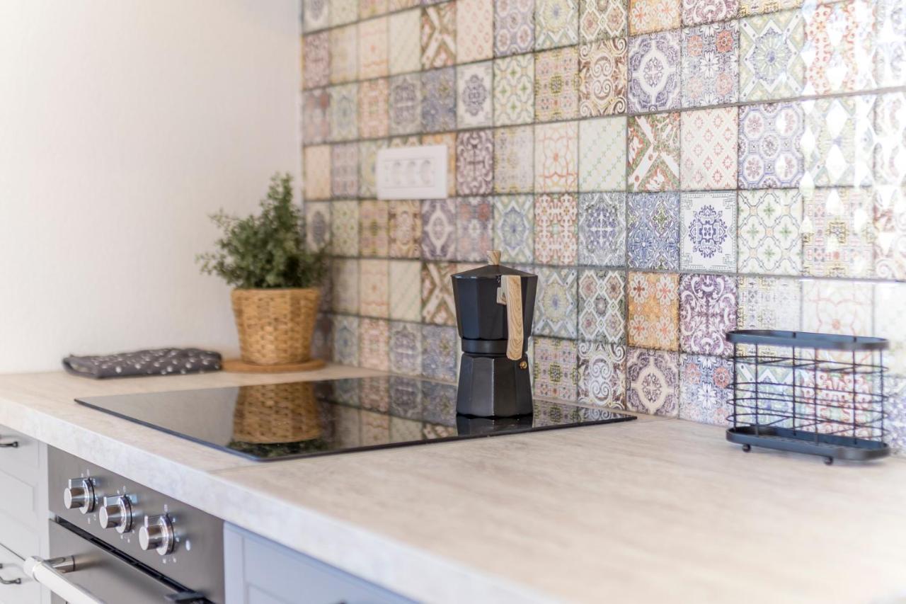 Island Getaway - Heritage House Mirce Εξωτερικό φωτογραφία