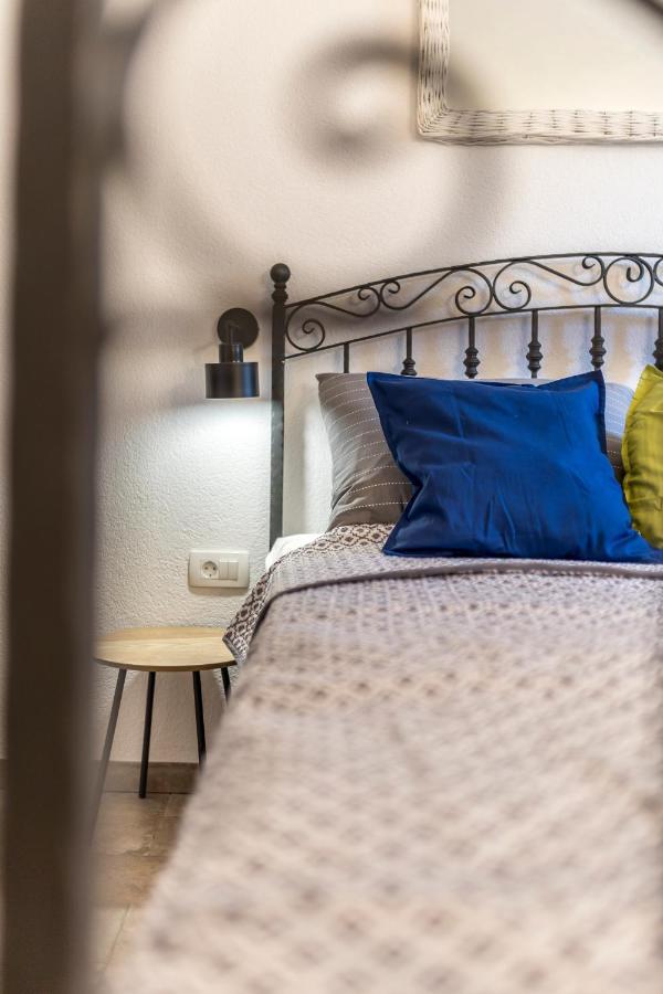 Island Getaway - Heritage House Mirce Εξωτερικό φωτογραφία