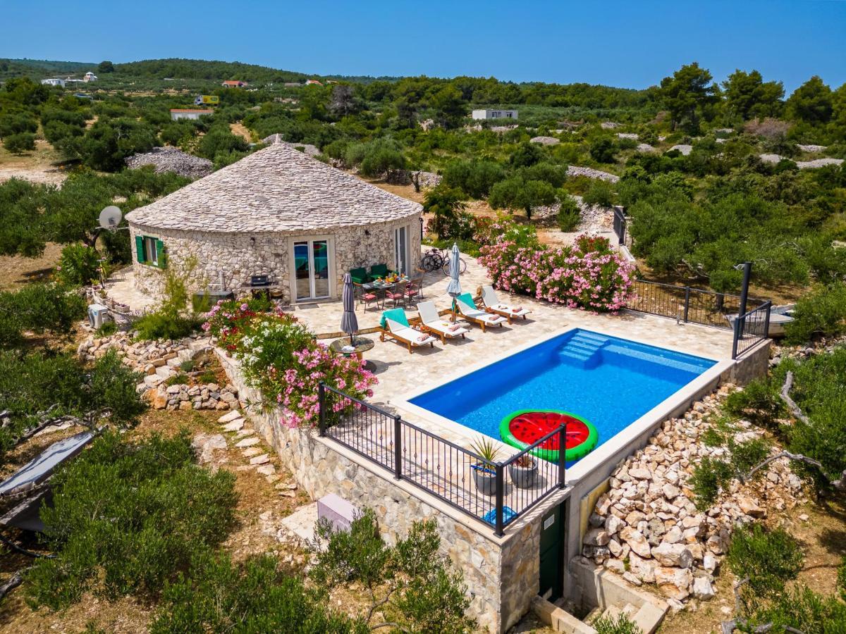 Island Getaway - Heritage House Mirce Εξωτερικό φωτογραφία