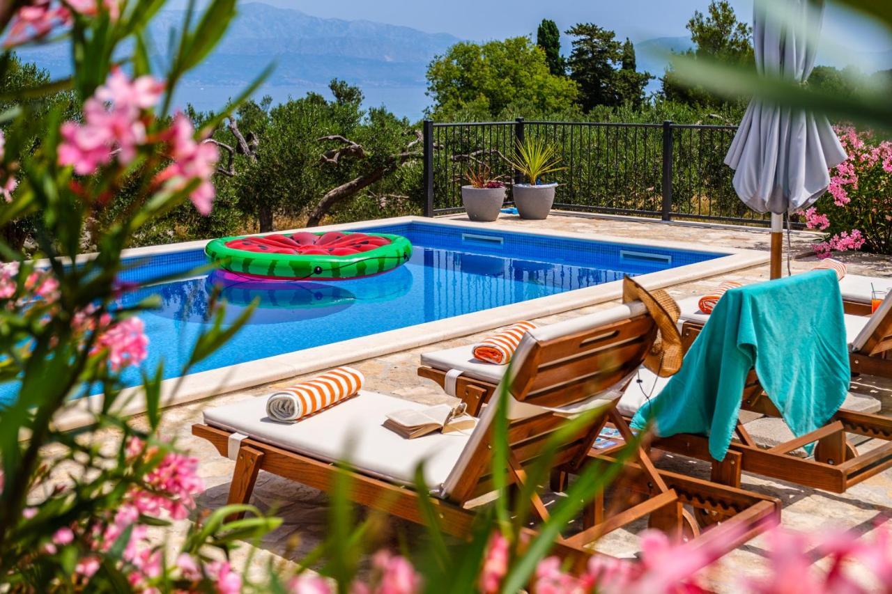 Island Getaway - Heritage House Mirce Εξωτερικό φωτογραφία