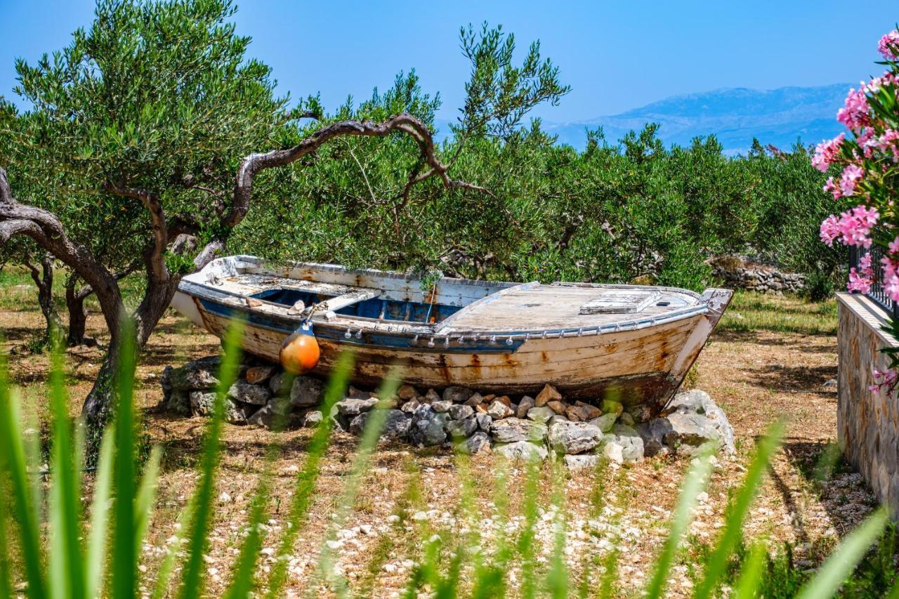 Island Getaway - Heritage House Mirce Εξωτερικό φωτογραφία