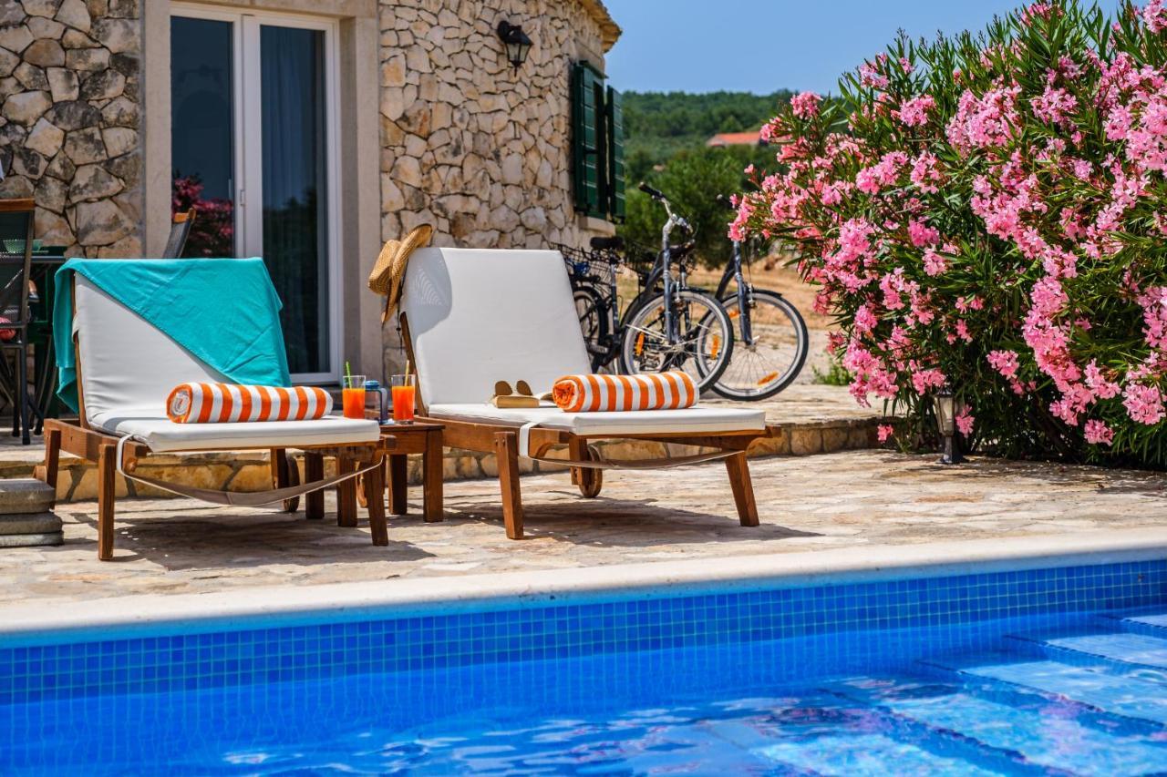Island Getaway - Heritage House Mirce Εξωτερικό φωτογραφία
