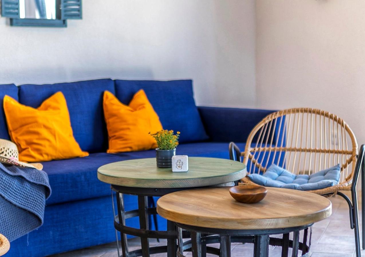 Island Getaway - Heritage House Mirce Εξωτερικό φωτογραφία