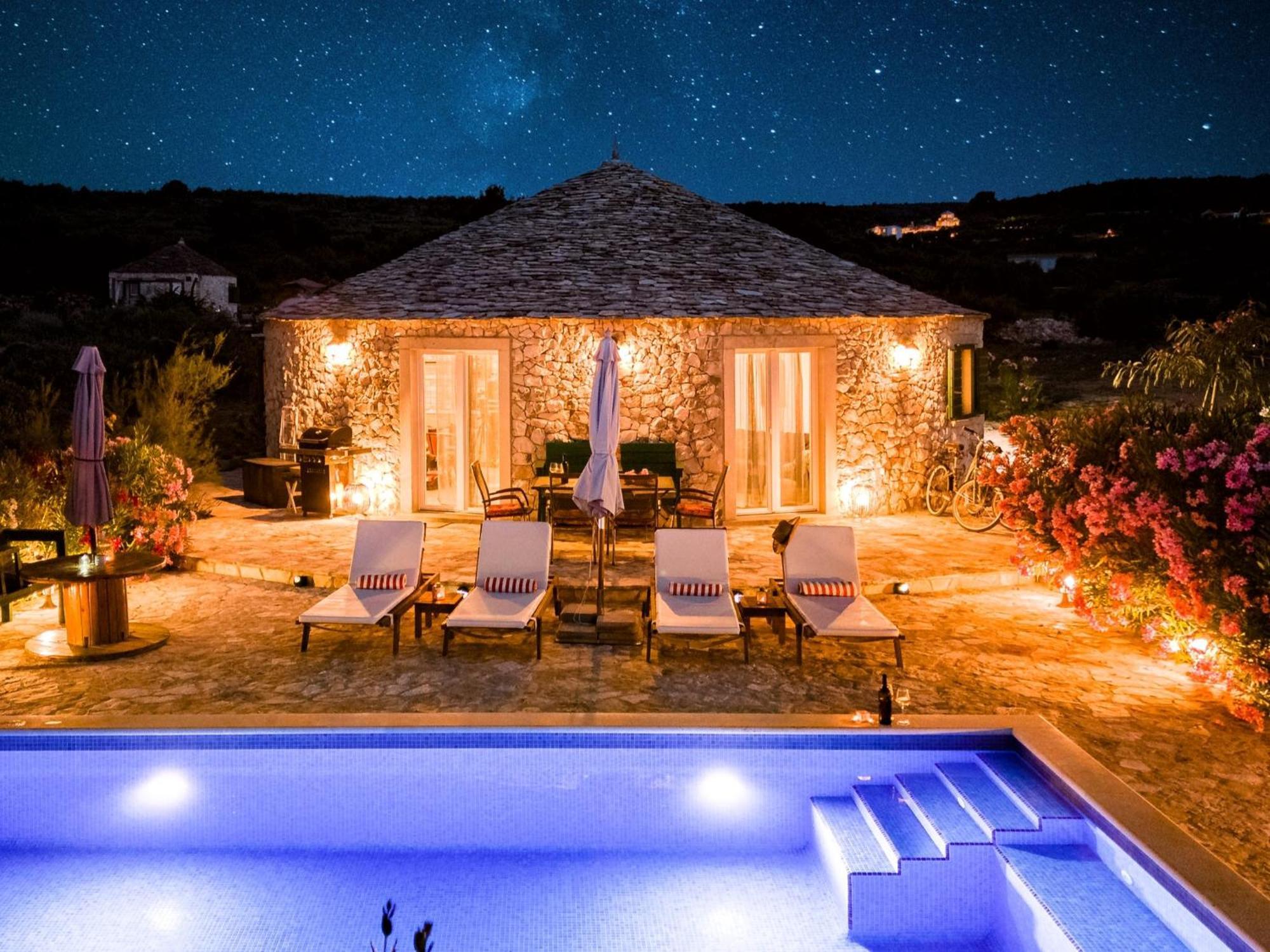 Island Getaway - Heritage House Mirce Εξωτερικό φωτογραφία